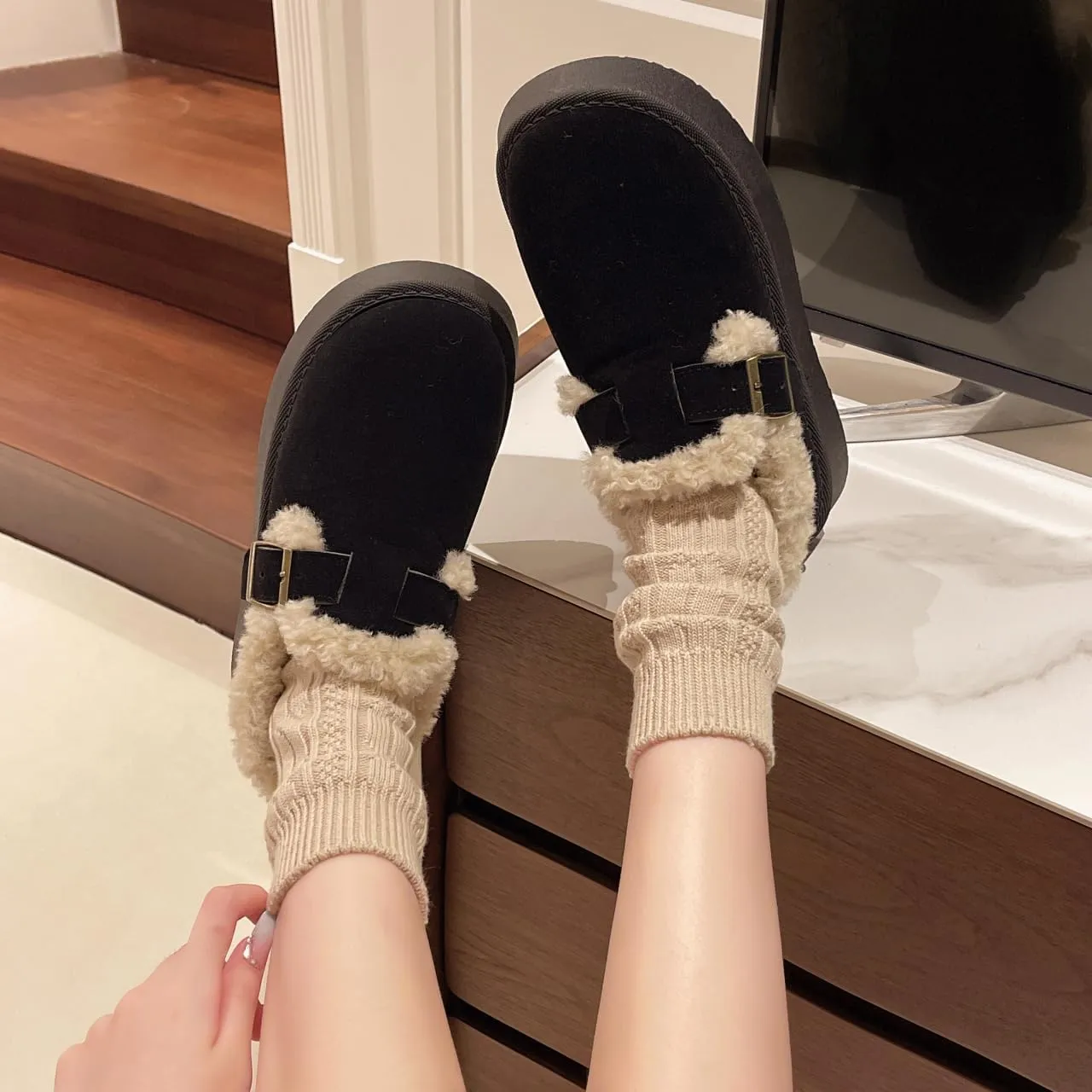 Women's Platform Snow Boots Buckle Warm Fuzzy Ankle Booties Slip on Comfy Fur Lined Winter Shoes Fashion for Indoor Outdoor